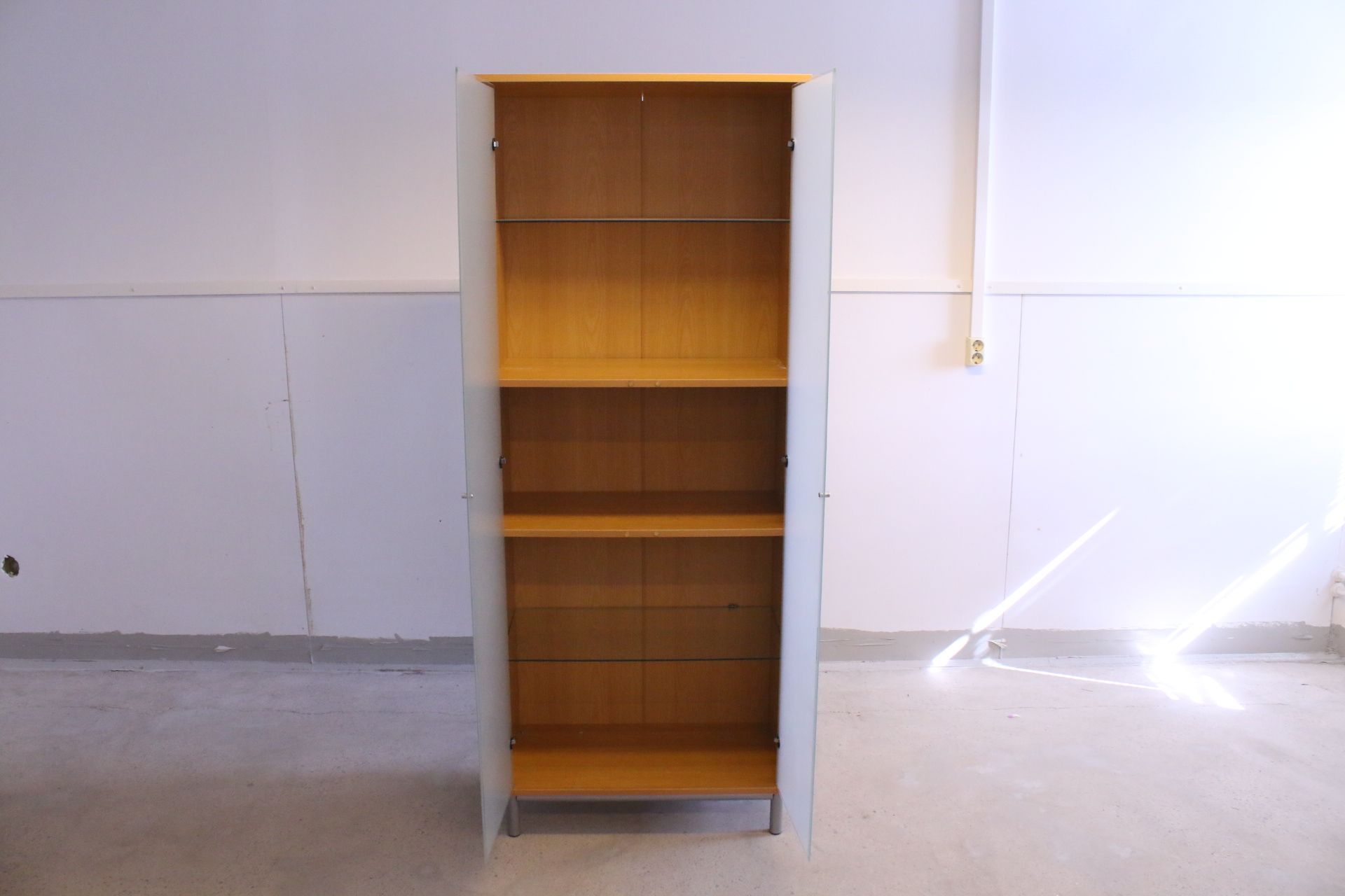 Image 6/10