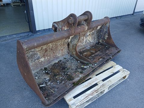 Image 2/7