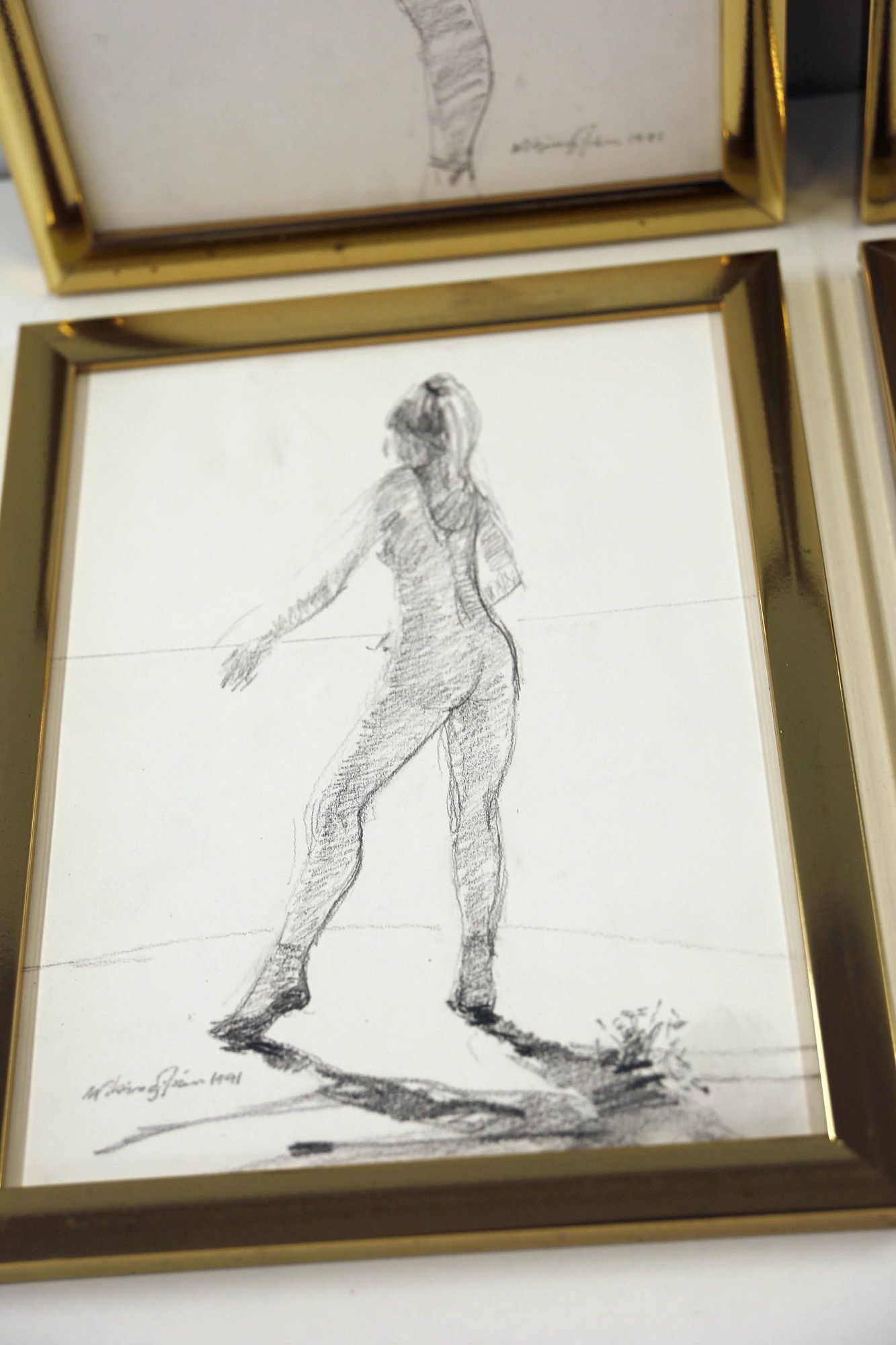Image 6/10