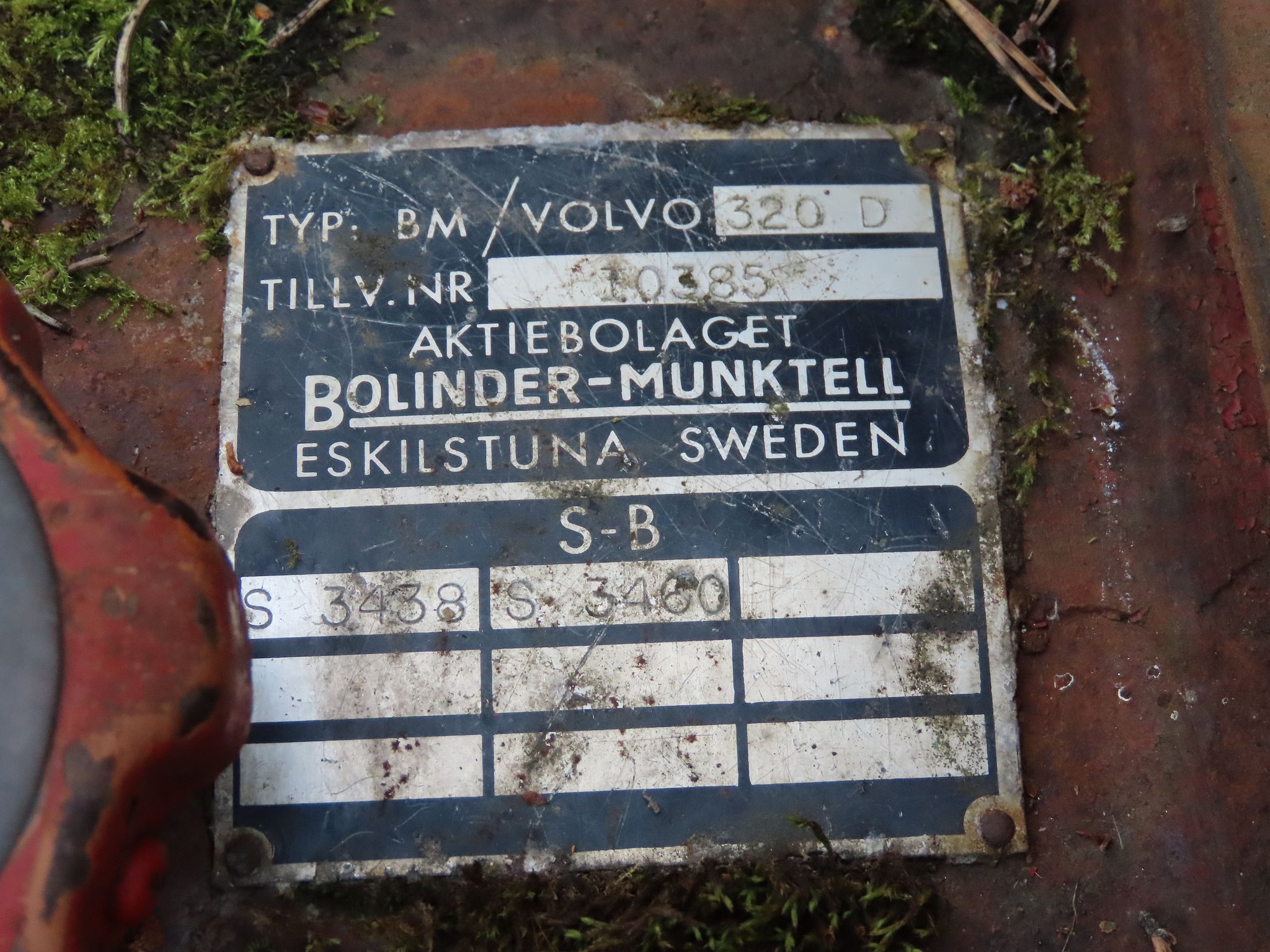 Image 4/8