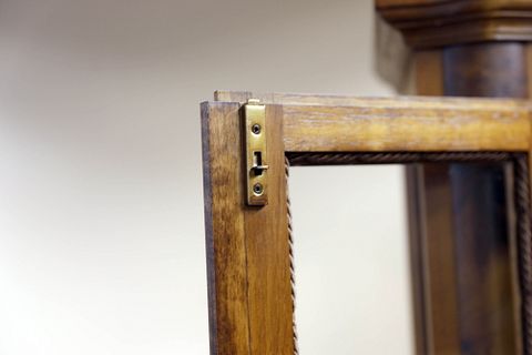 Image 16/19