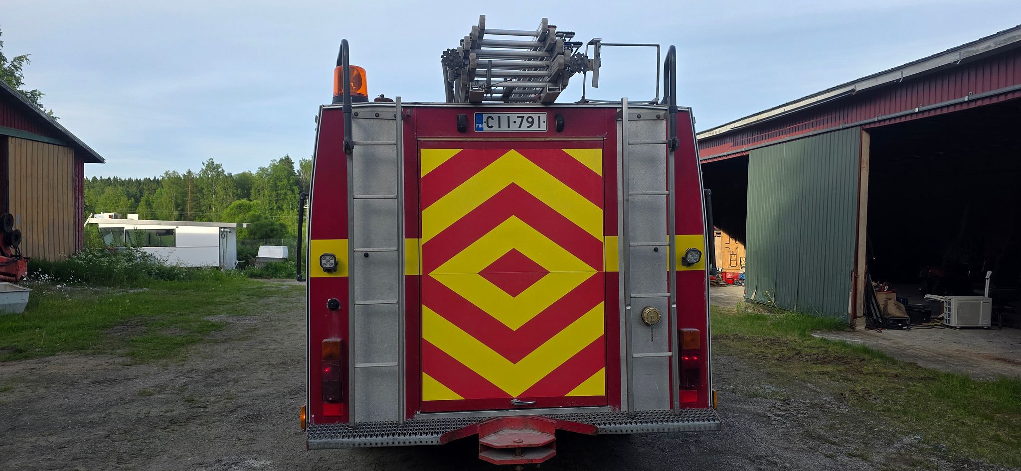 Image 19/21