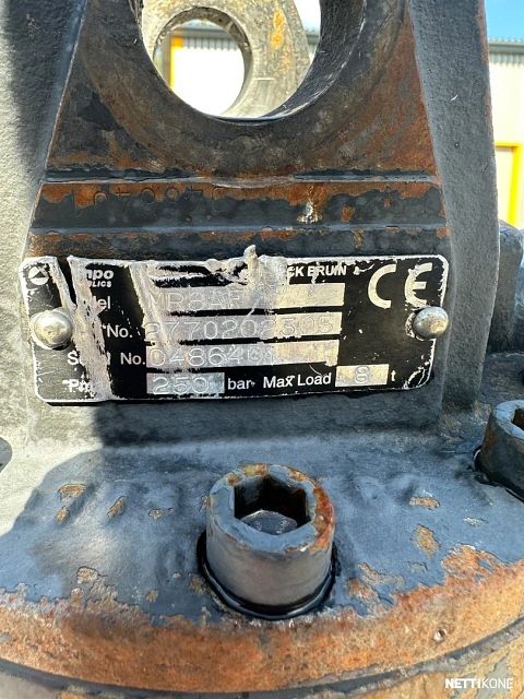 Image 7/7