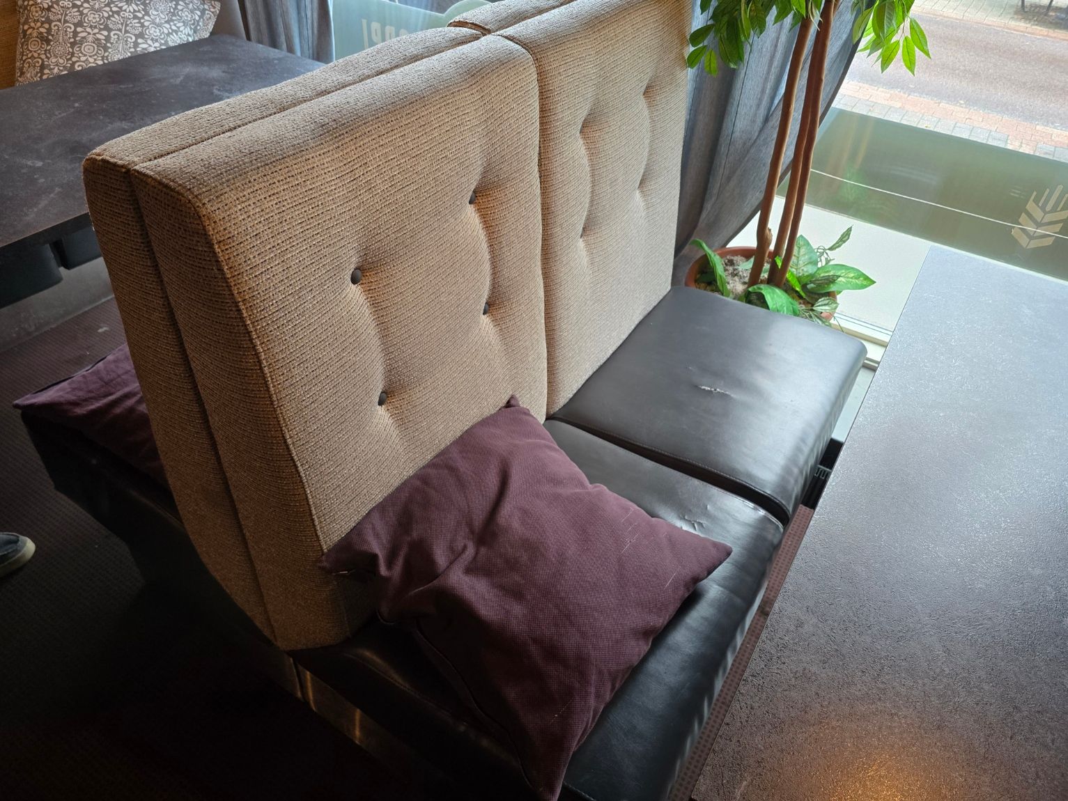 Image 7/50