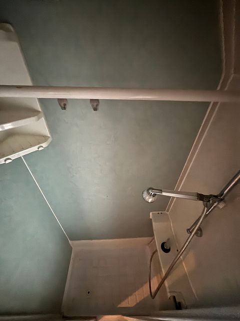 Image 25/34