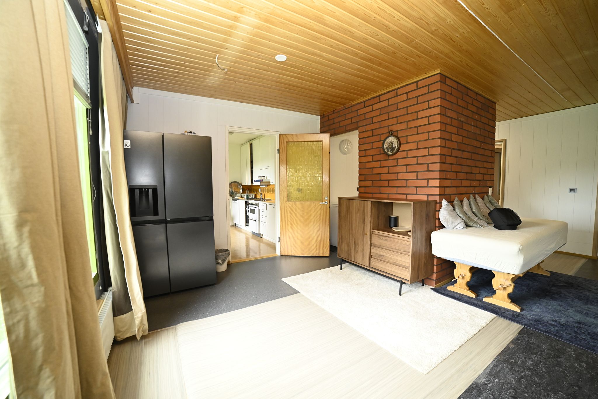 Image 6/36