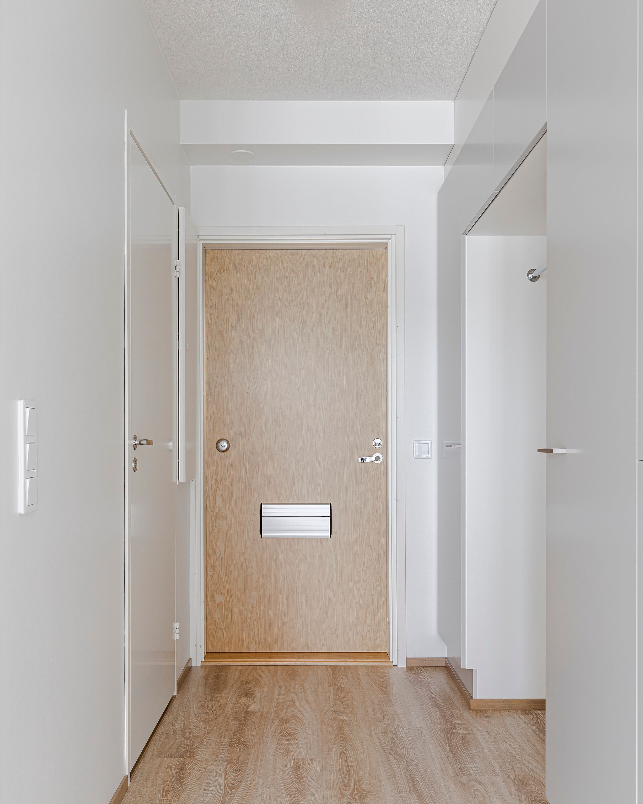Image 8/11