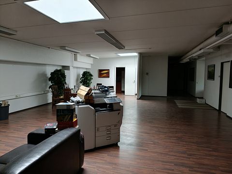 Image 13/78