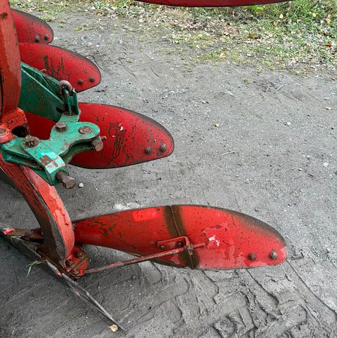 Image 9/13