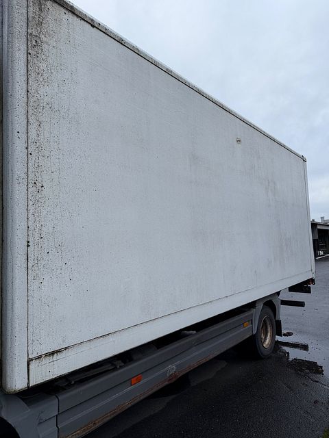 Image 6/33
