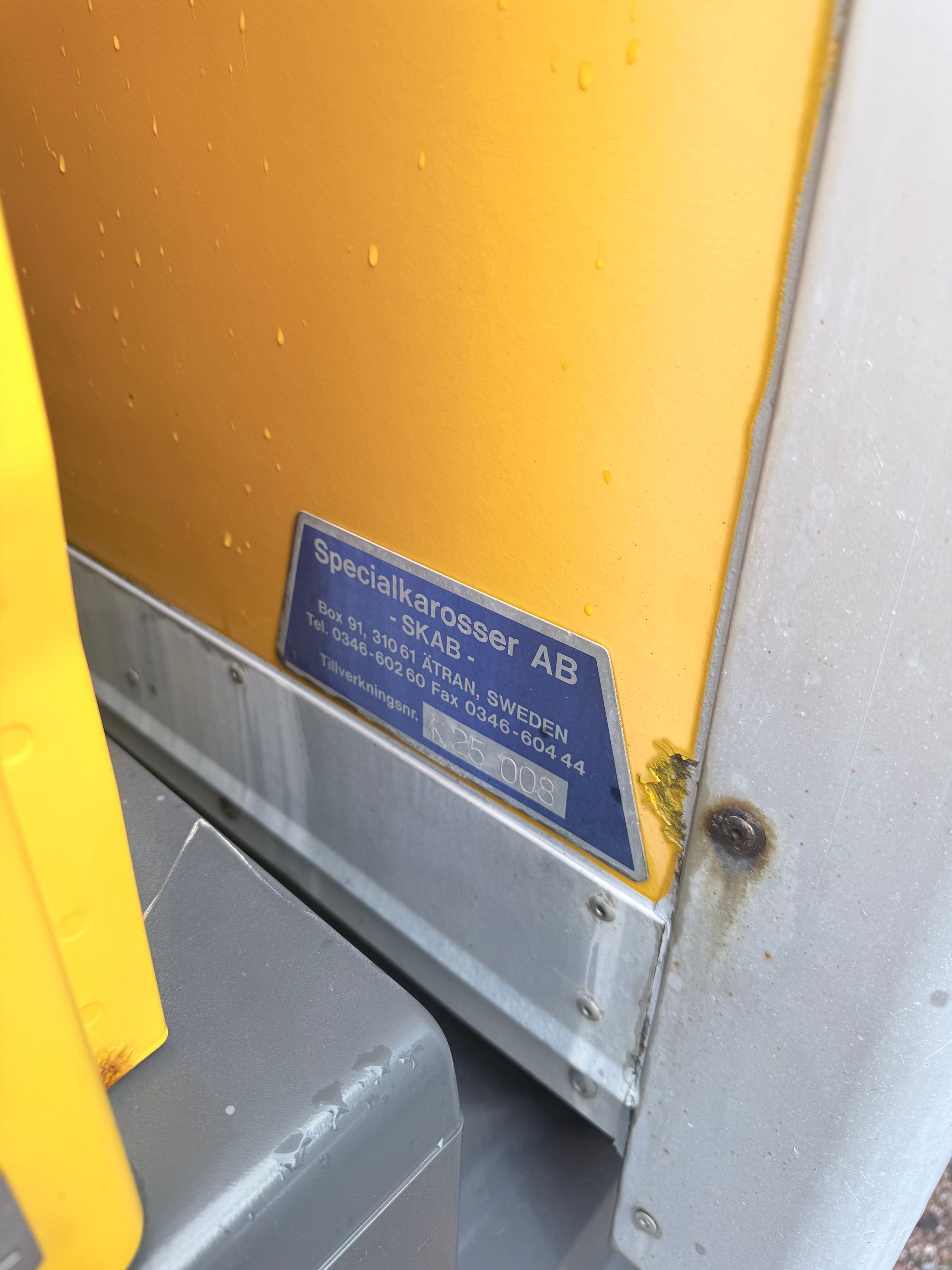 Image 8/19