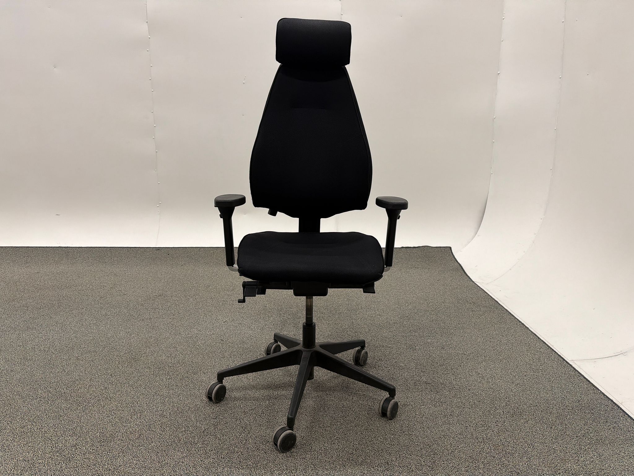 Image 1/10