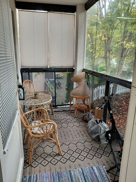 Image 3/18