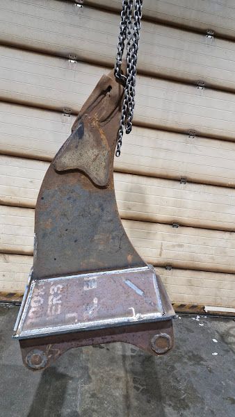 Image 6/12