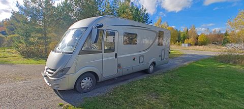 Image 2/20