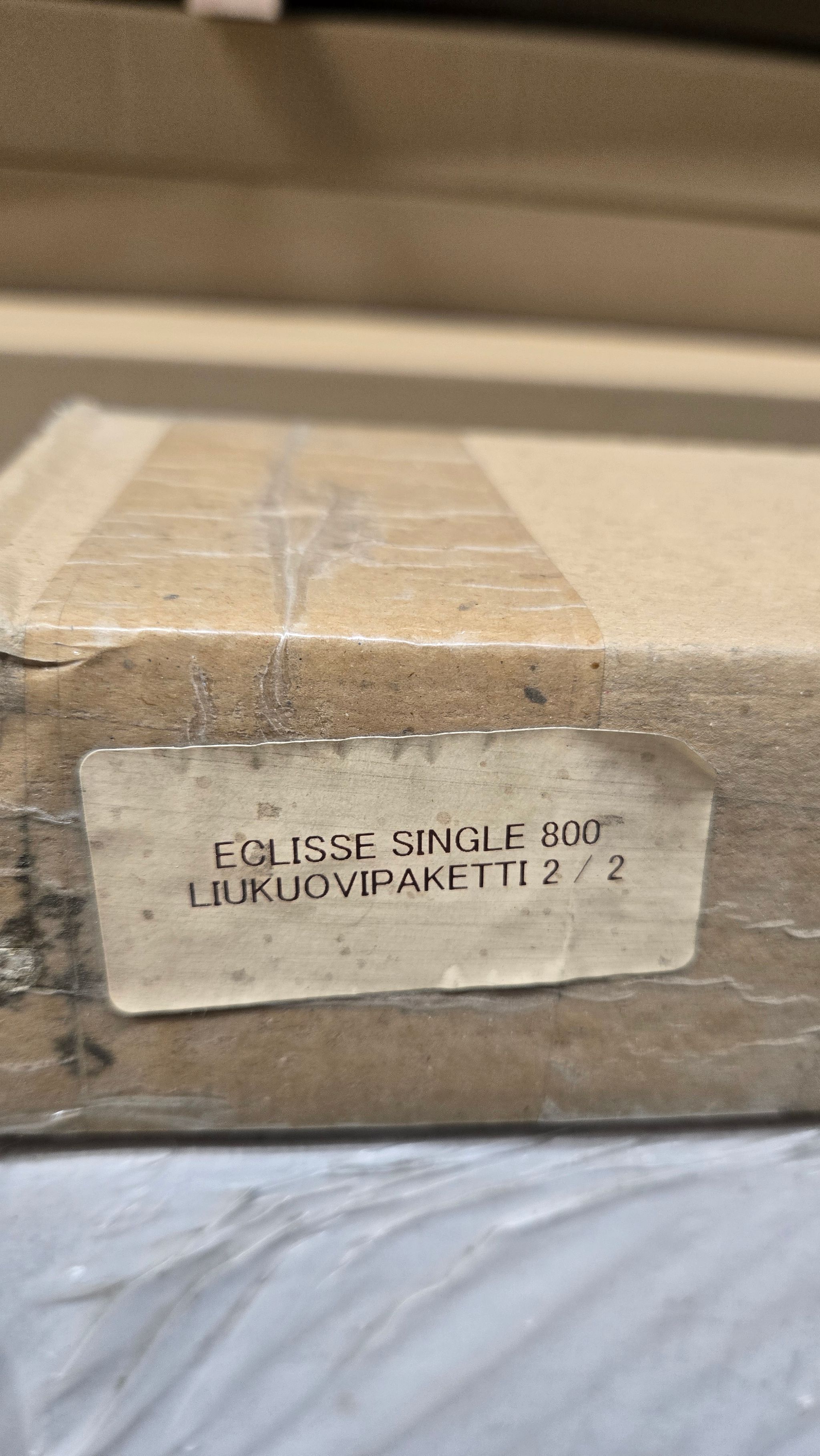 Image 8/10
