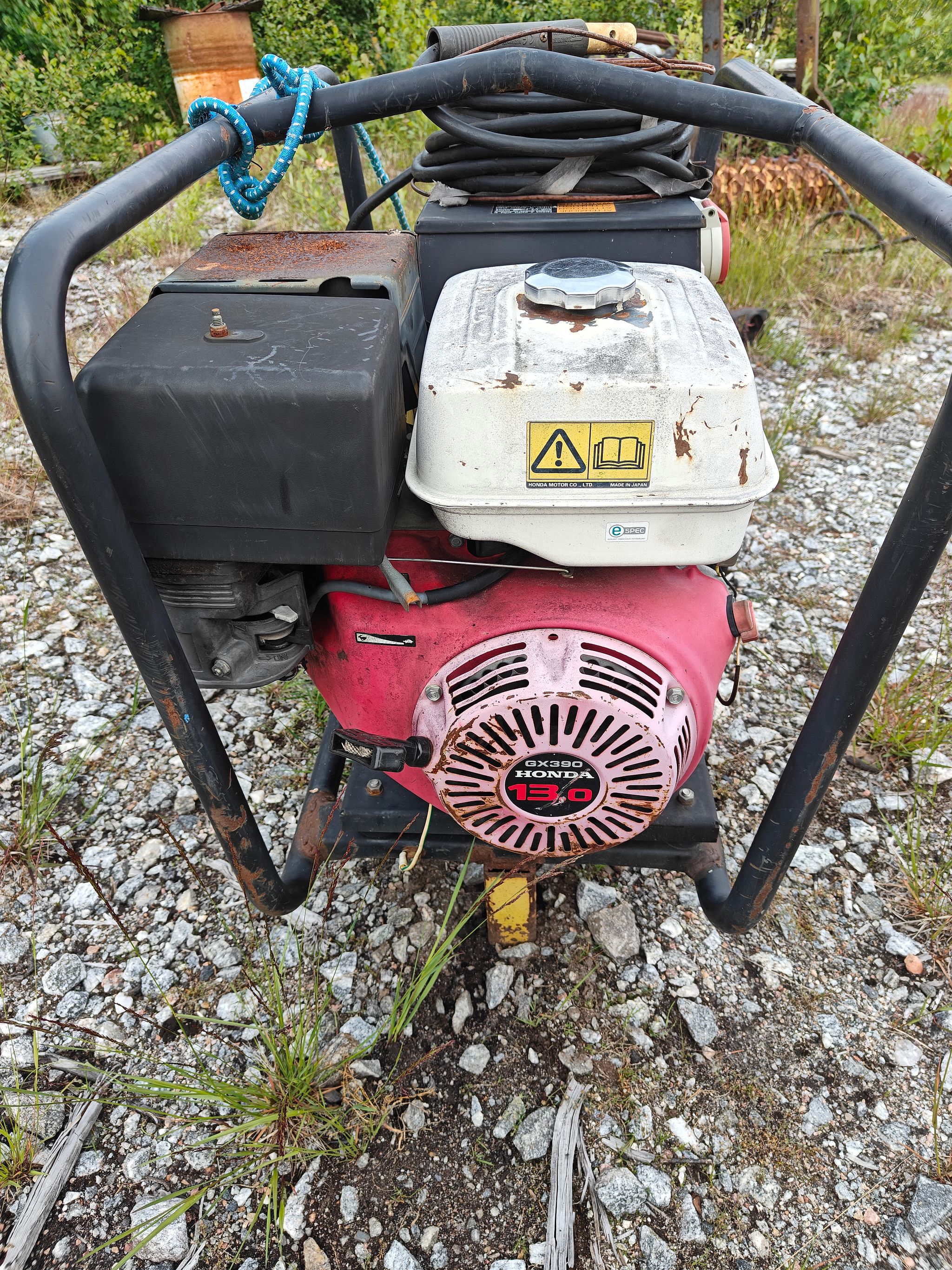 Image 3/5