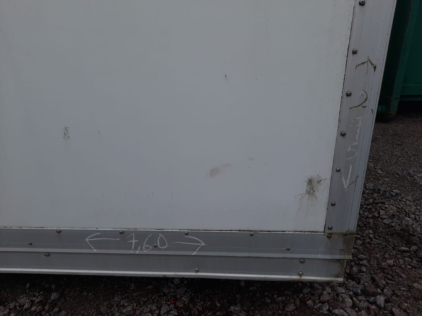 Image 6/6