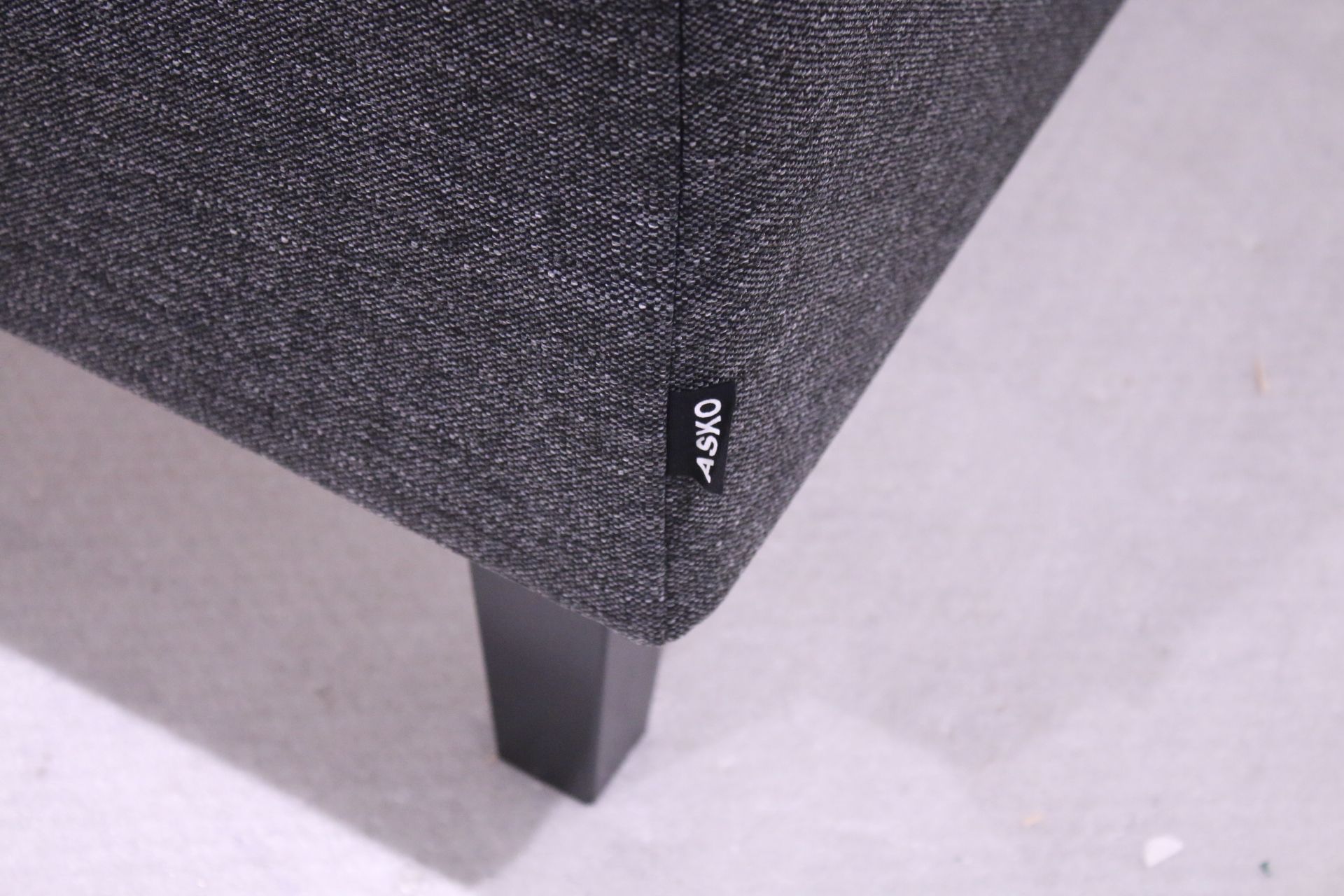 Image 6/8