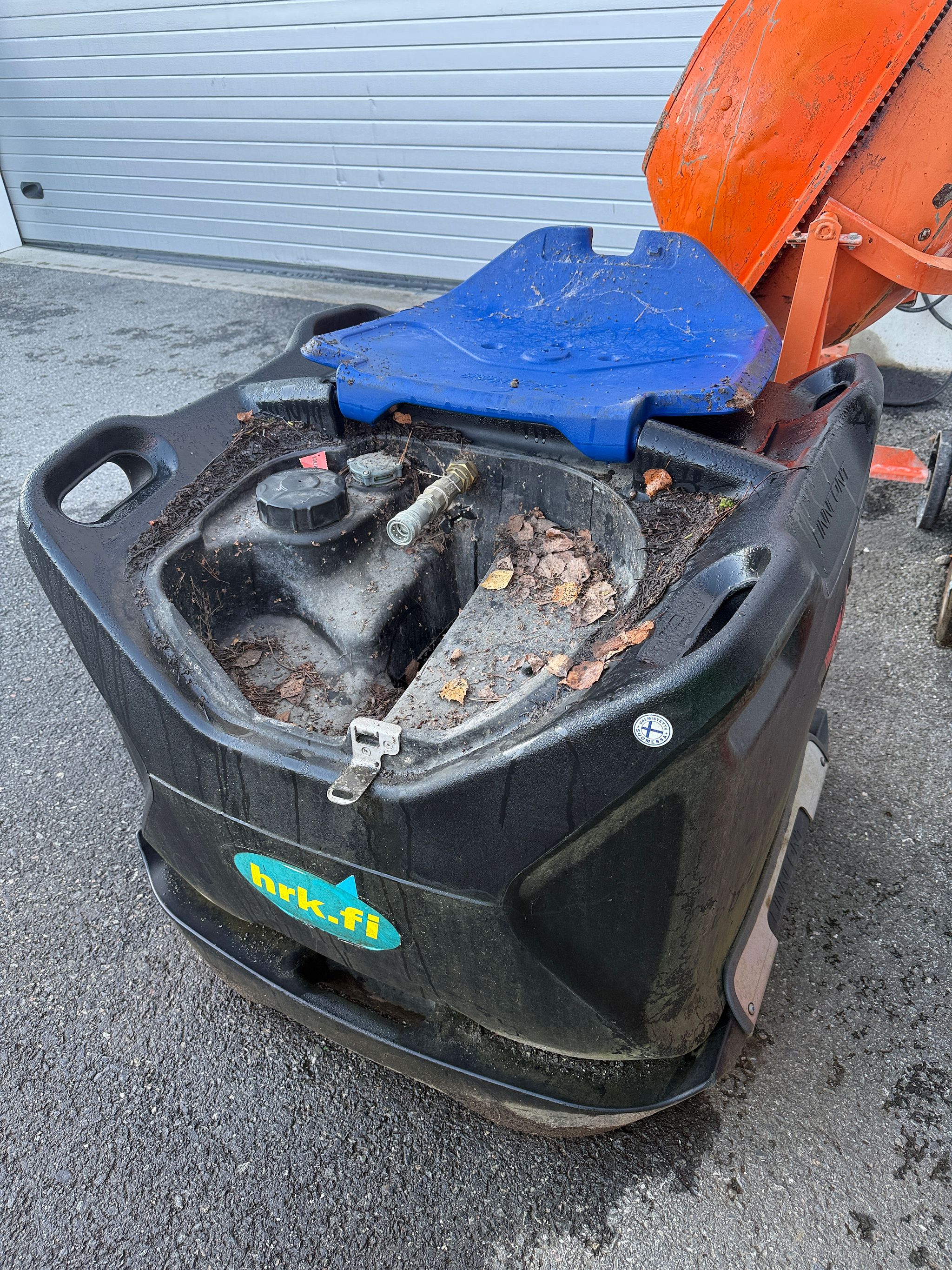 Image 3/6