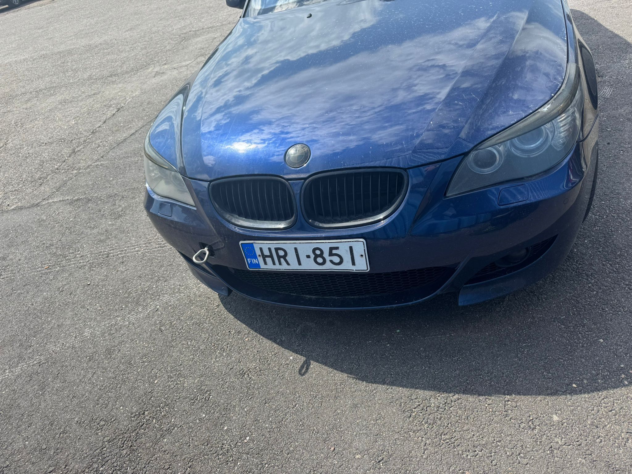 Image 3/8