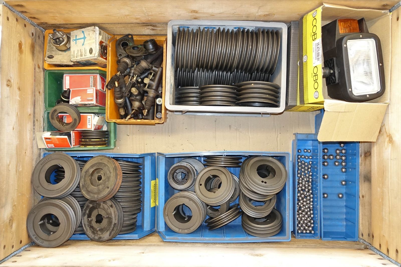 Image 4/4