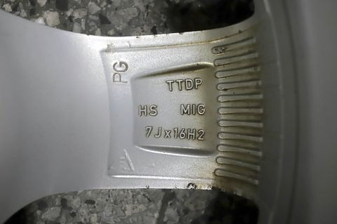 Image 21/50