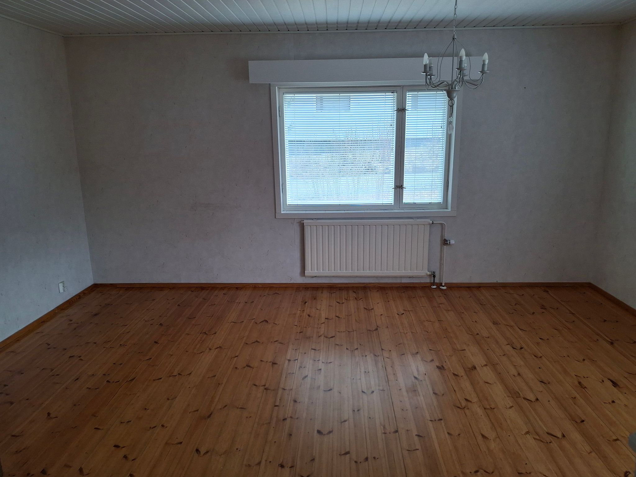 Image 18/40