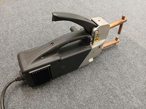 Image 4/6