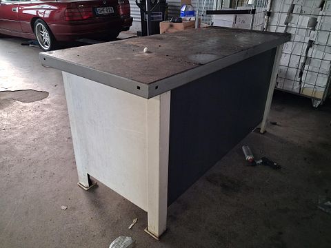 Image 3/3