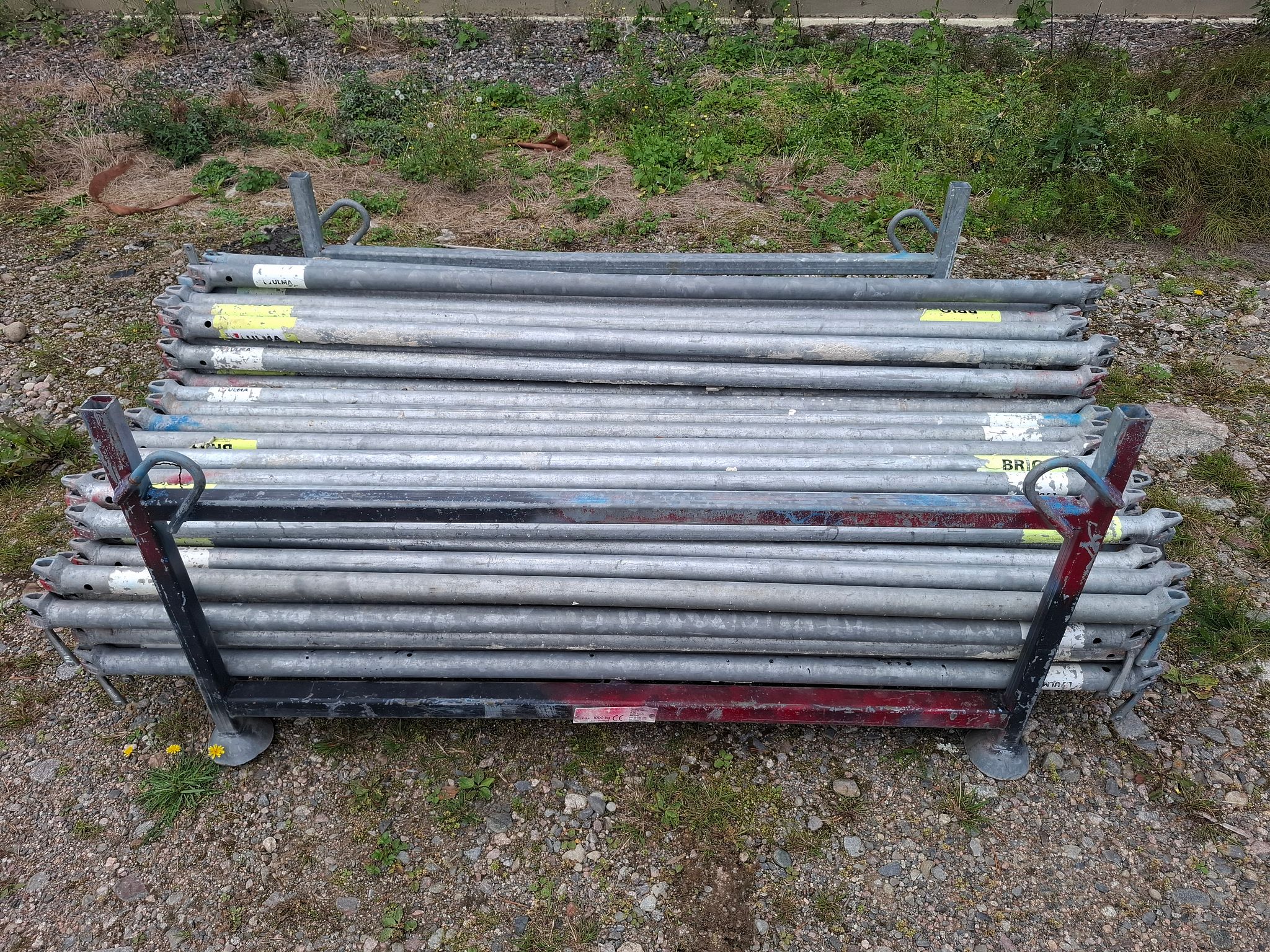 Image 6/9