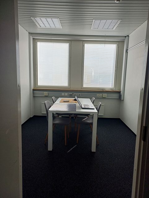 Image 6/11