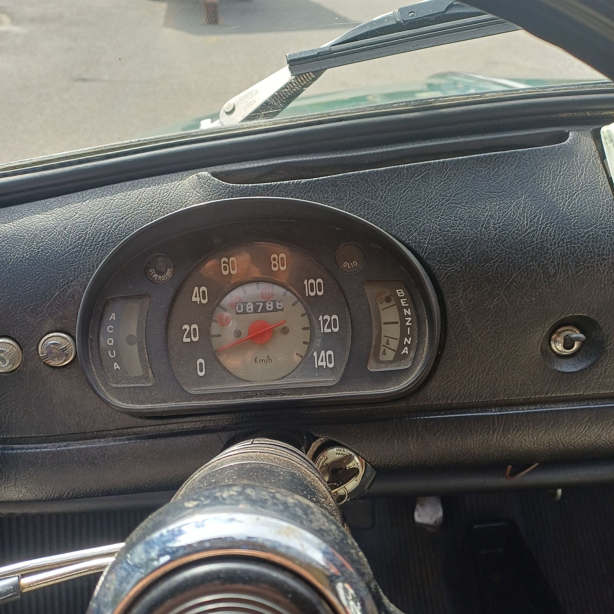Image 6/7