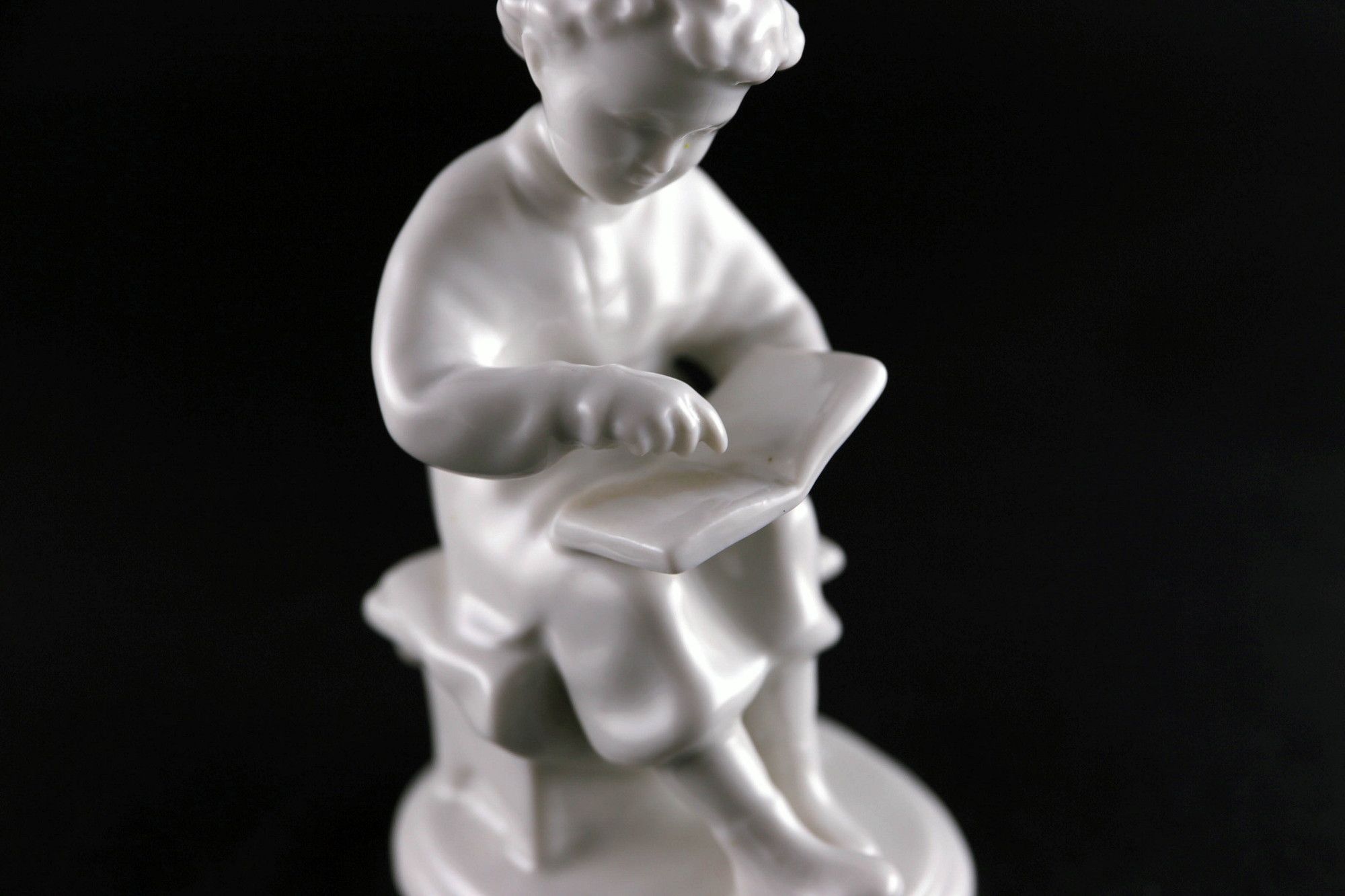 Image 3/12