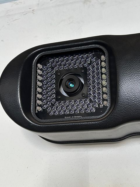 Image 4/9