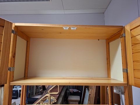 Image 4/5