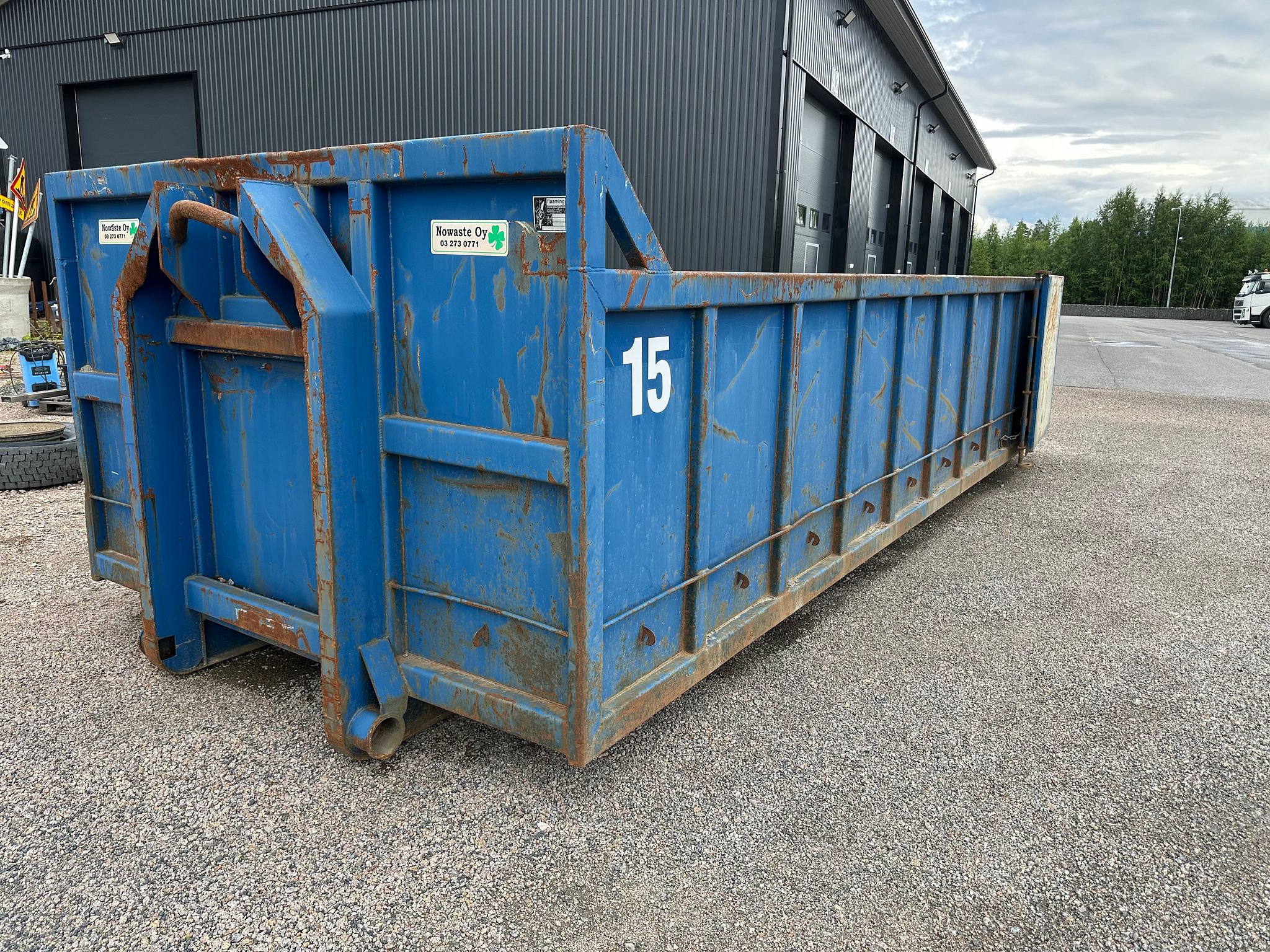 Image 1/6
