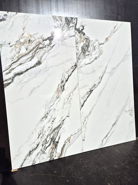 Image 1/18