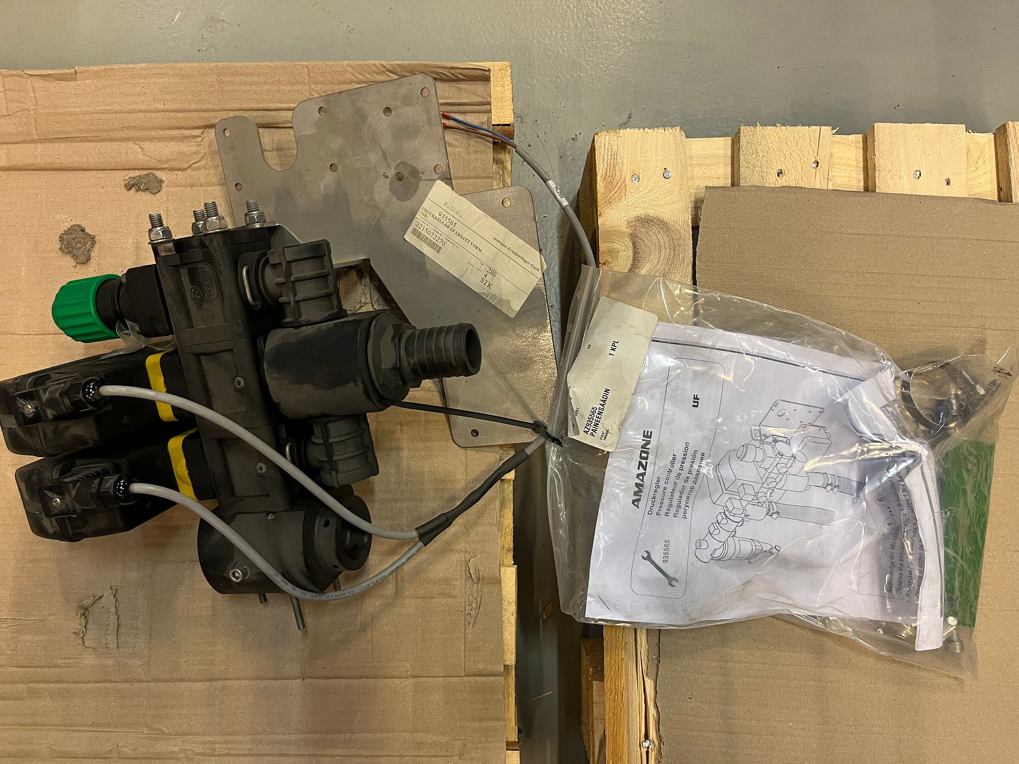 Image 1/3