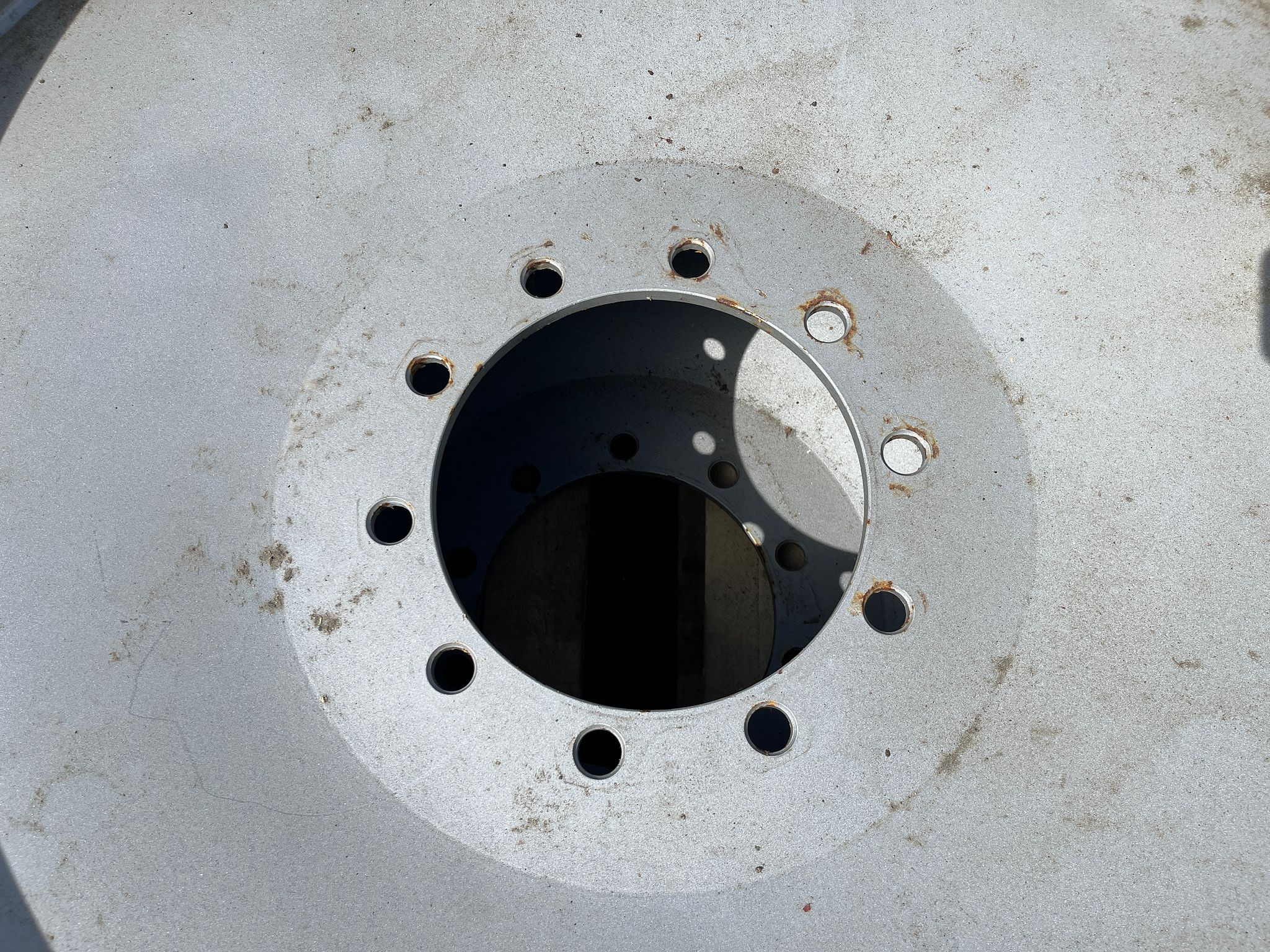 Image 4/5