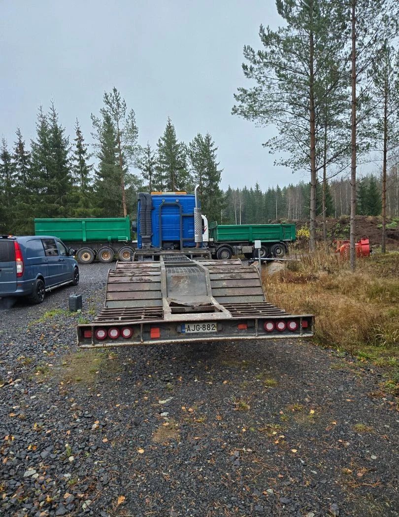 Image 4/5