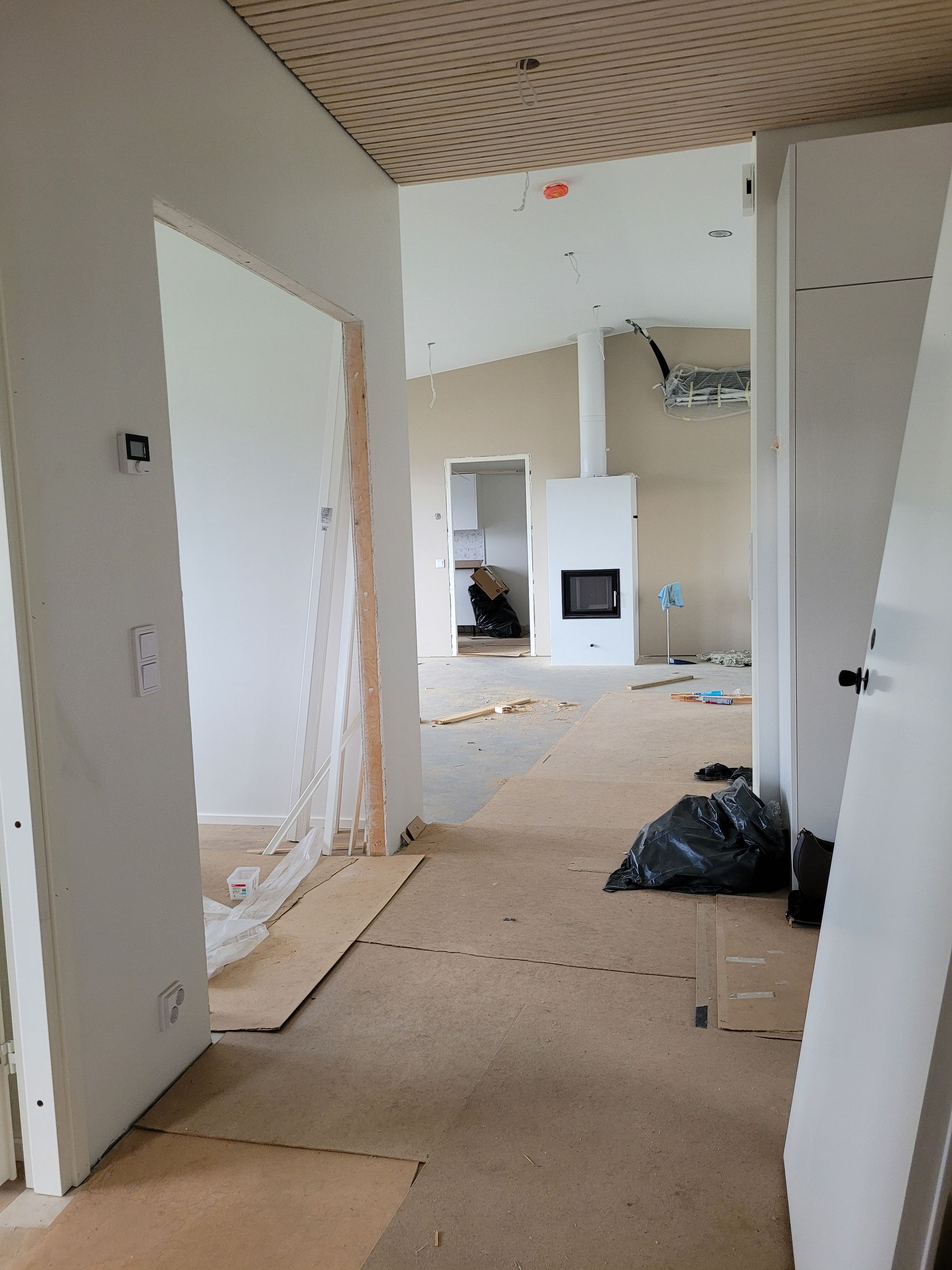 Image 11/85