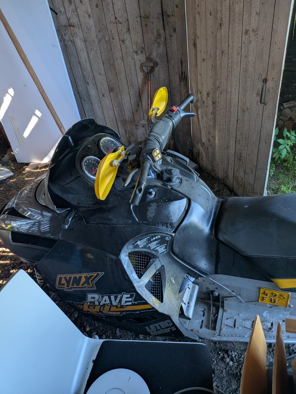 Image 1/12