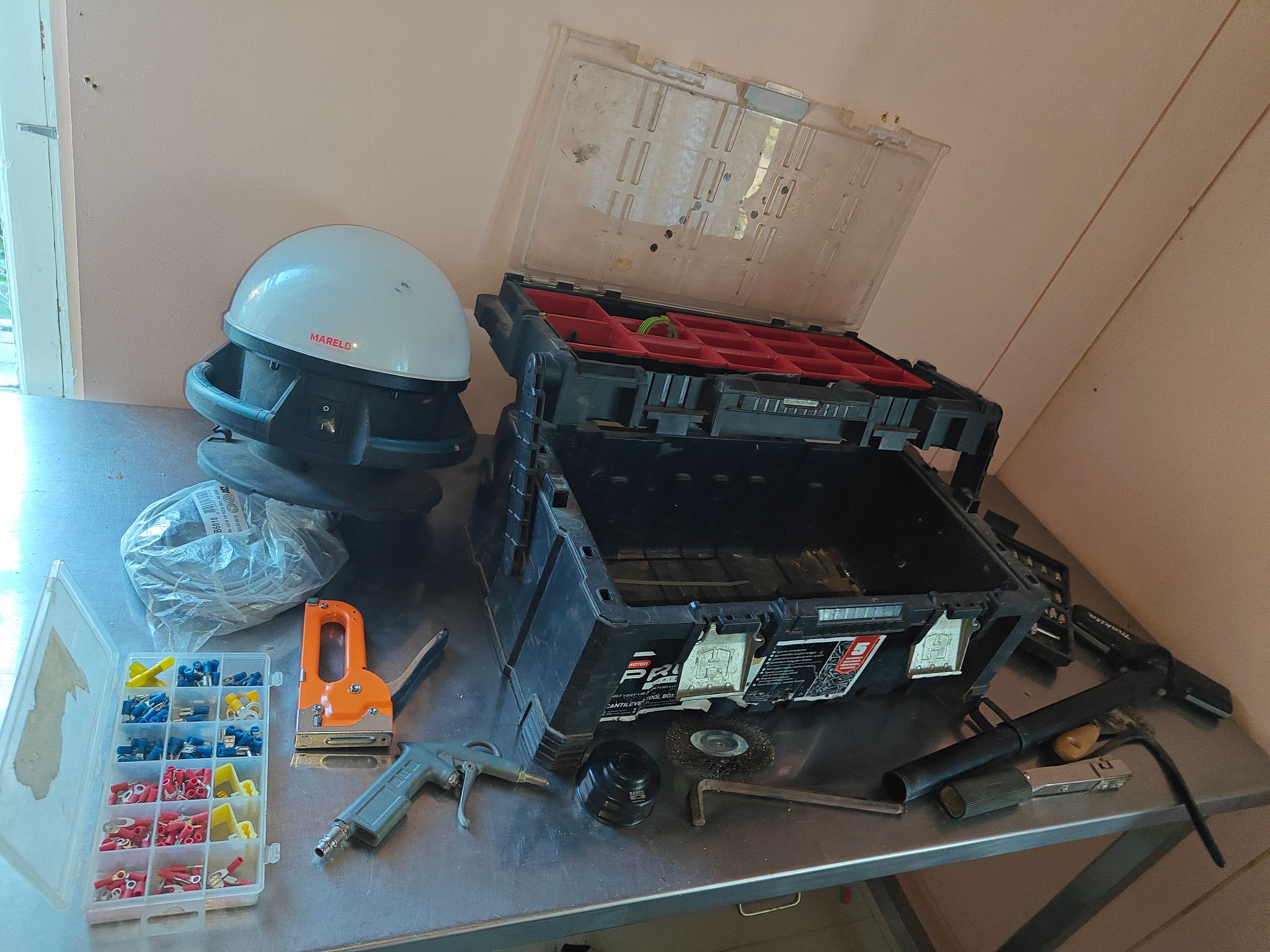 Image 1/17