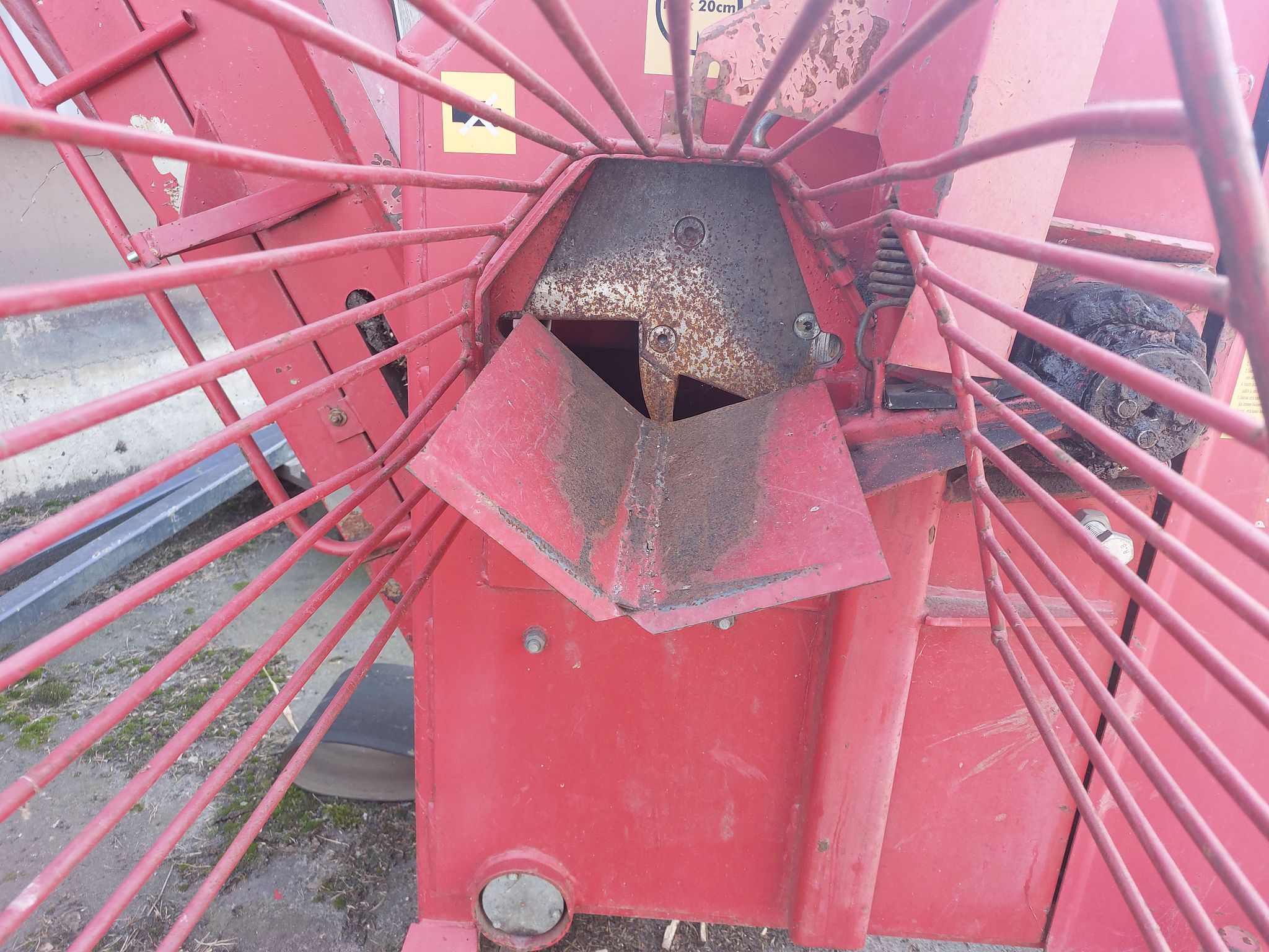 Image 3/5