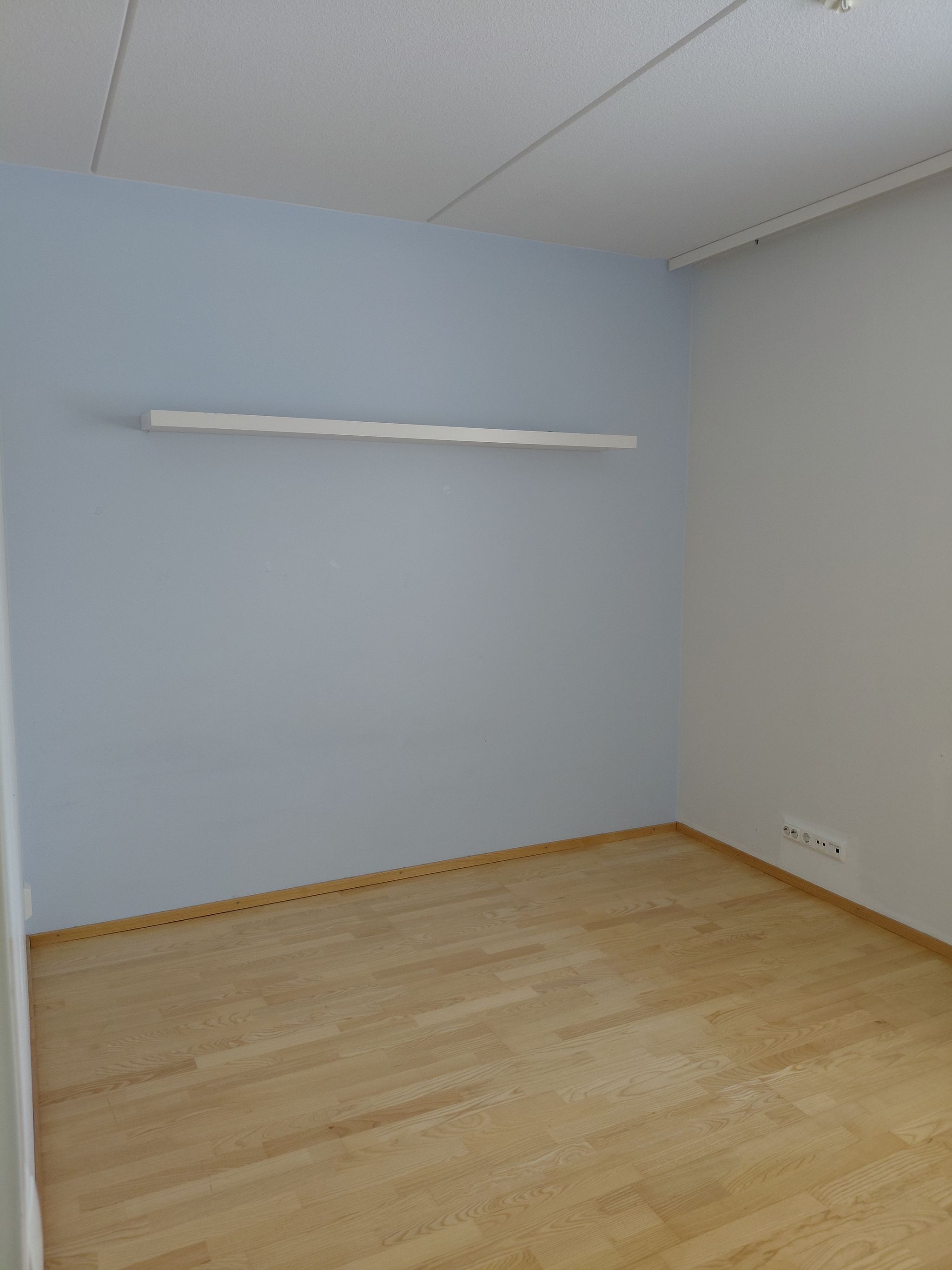Image 7/24