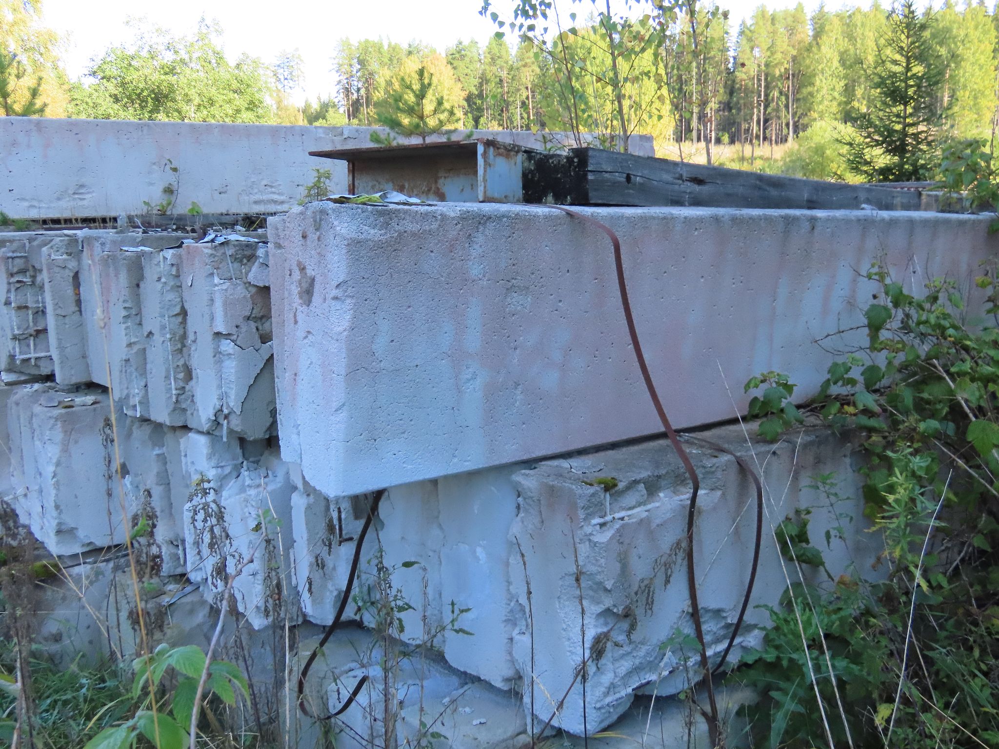Image 3/6