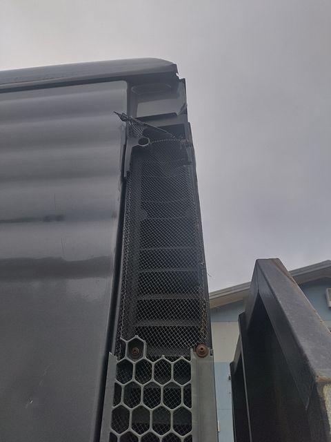 Image 3/19