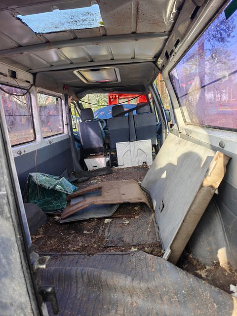 Image 7/12
