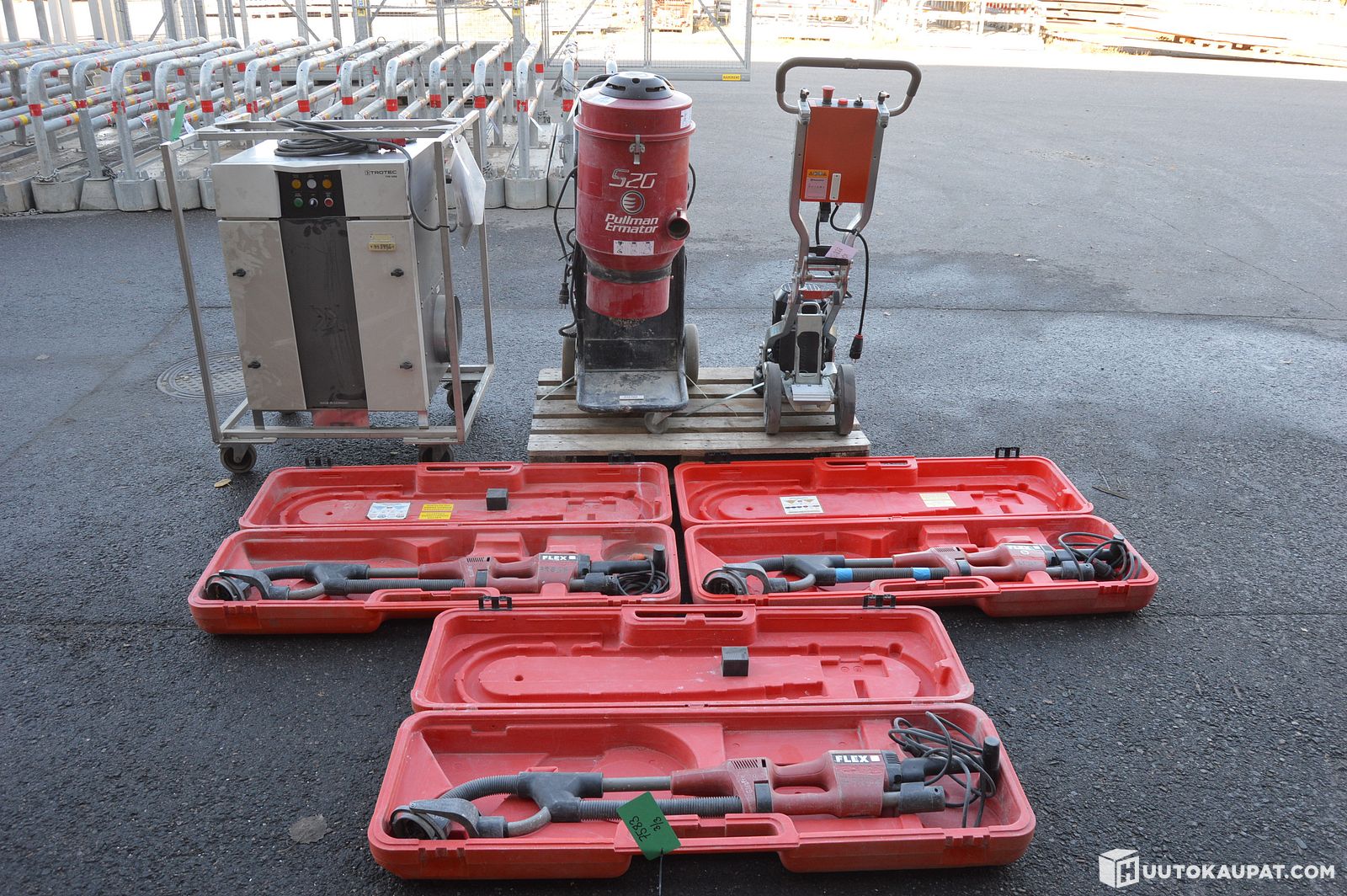 Myynnissä Ramirent Finland Oy:n (y-tunnus 2077956-8) omaisuutta: 1 kpl Husqvarna PG 280 lattianhiomakone, ym (erä 7583), Hyvinkää的来源图片